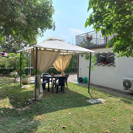 Appartamento Le Magnolie 2 Mestre Bagian luar foto