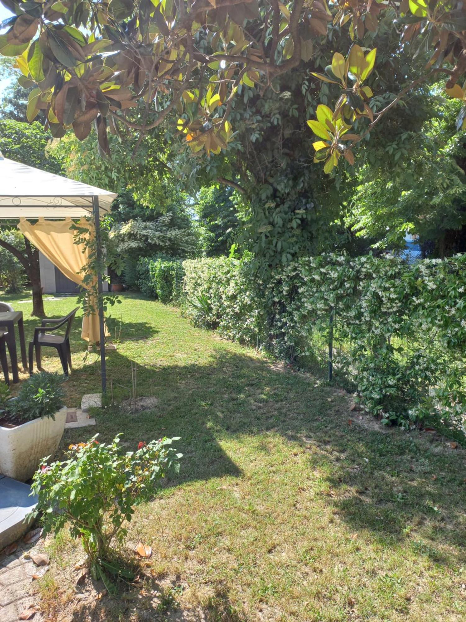 Appartamento Le Magnolie 2 Mestre Bagian luar foto